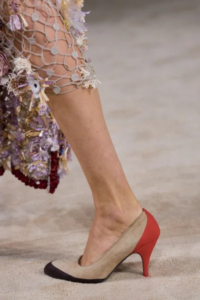 Look 60